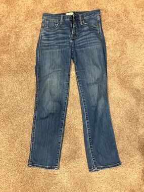 Madewell Women's Straight-Leg Jeans in Mid Blue Wash